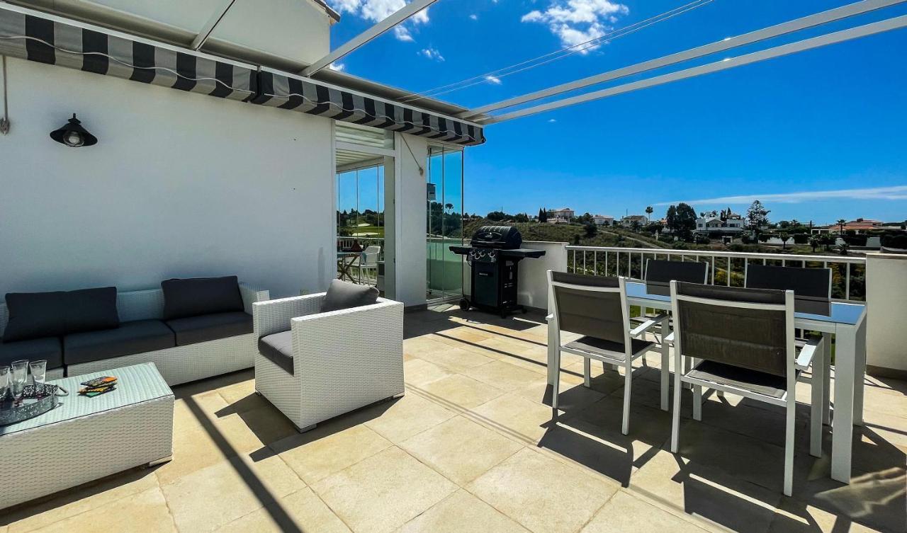 Atico Las Palmeras Golf And Sea Velez Malaga Exterior foto